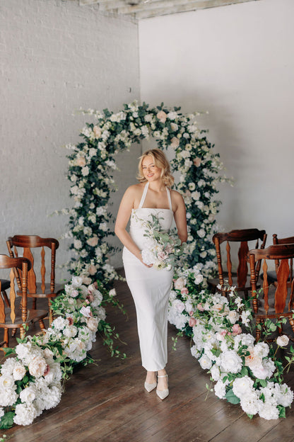 The Abigail Aisle Flowers